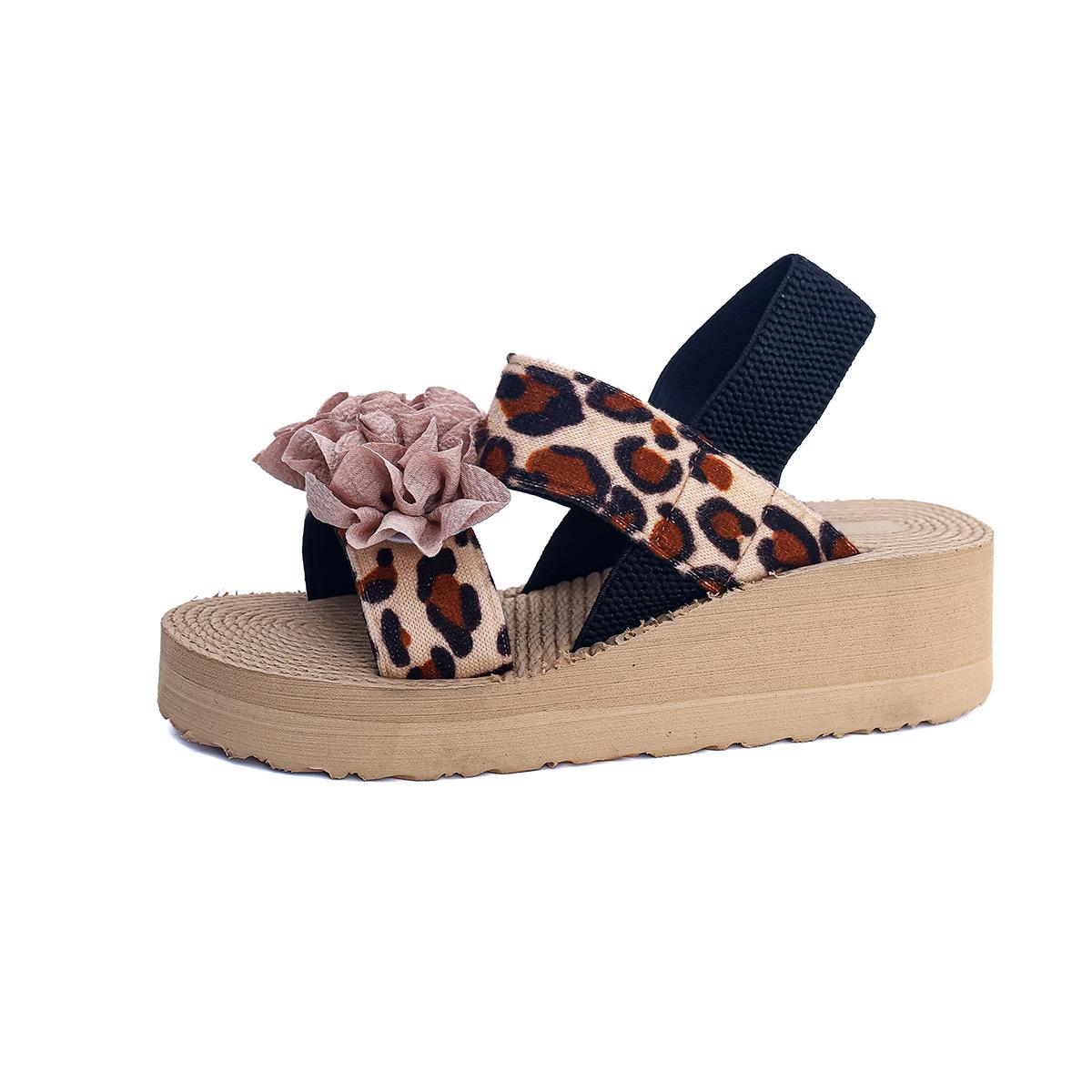 

Simple sandals 22 European and American wear one-line sandals outside small people to increase the height of wedge heel beach sandals 36 хаки
