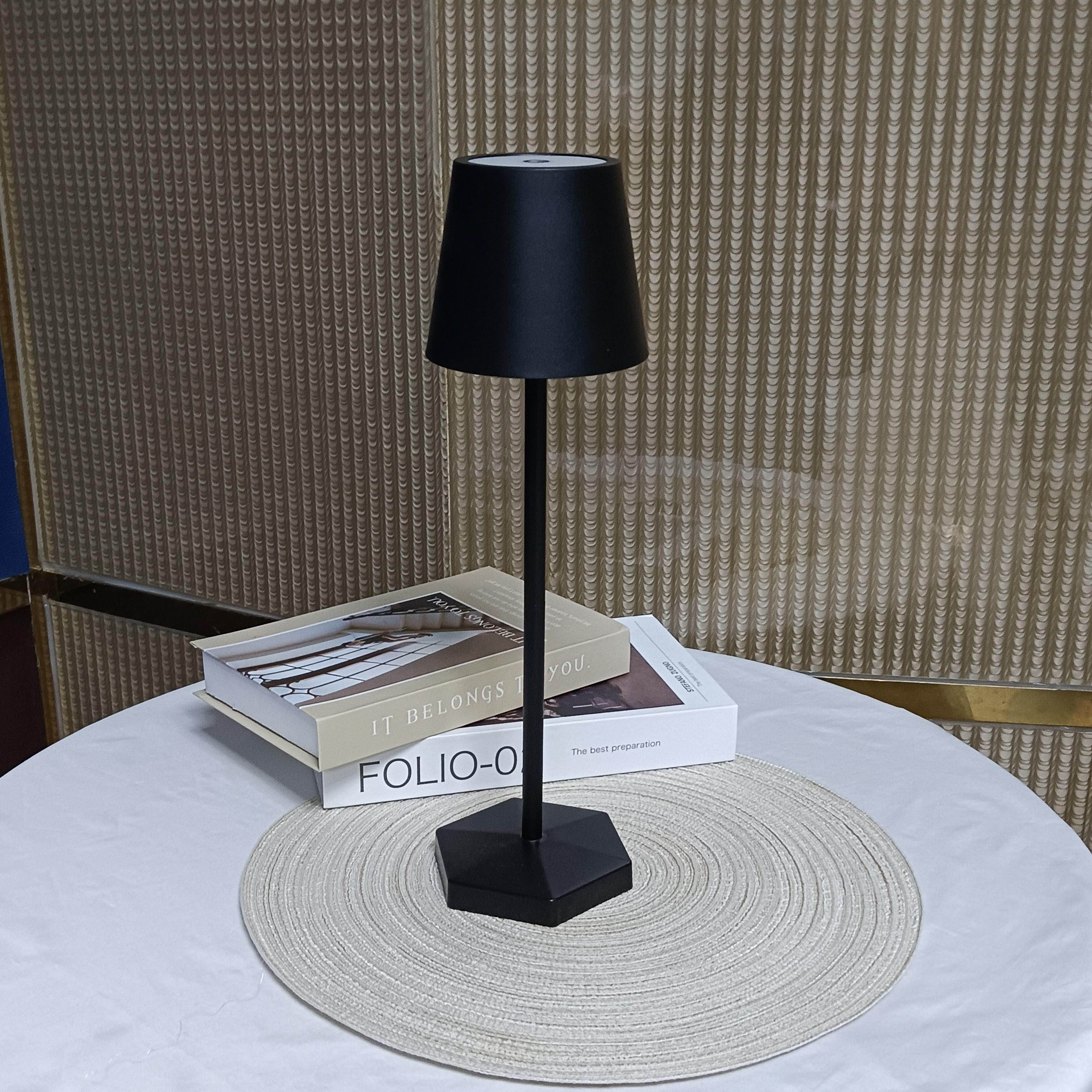 

3 цвета Настольная лампа LED Сенсорное управление Настольный ночник Перезаряжаемая Беспроводная Лампа для чтения Для Декора Комнаты Отеля Бара Ресторана чёрный