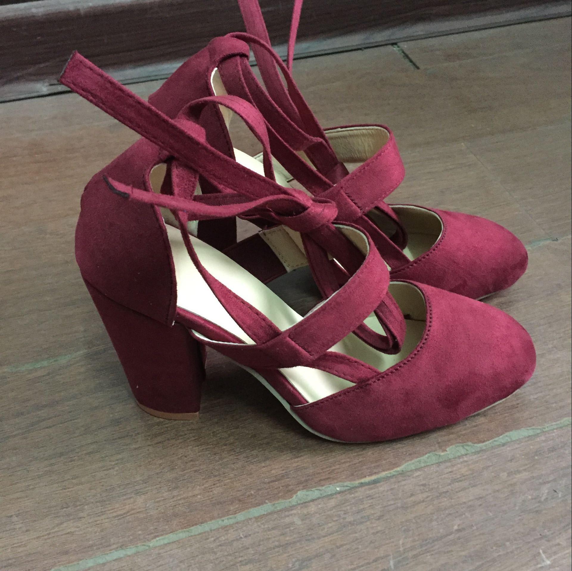 

Европейские и американские замшевые женские туфли 2024 года, новые однотонные женские туфли на высоком каблуке с завязками на круглом носке Zapatos De Mujer 43