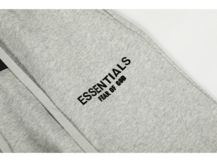 Sweat à capuche tendance FOG - Lettres noires et flocage - Collection Printemps/Été 2026