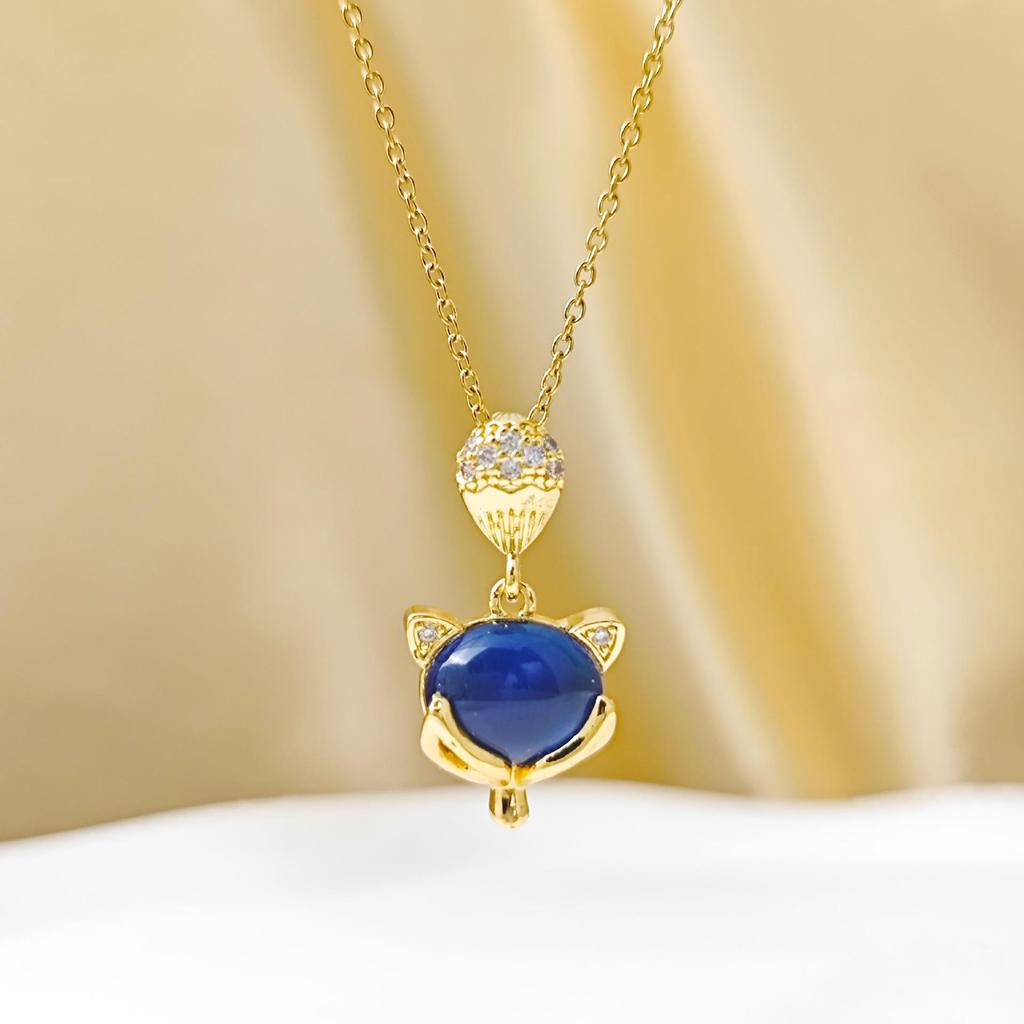 Color-Changing Rhinestone Fox Pendant Necklace: Titanium Steel, Korean Style