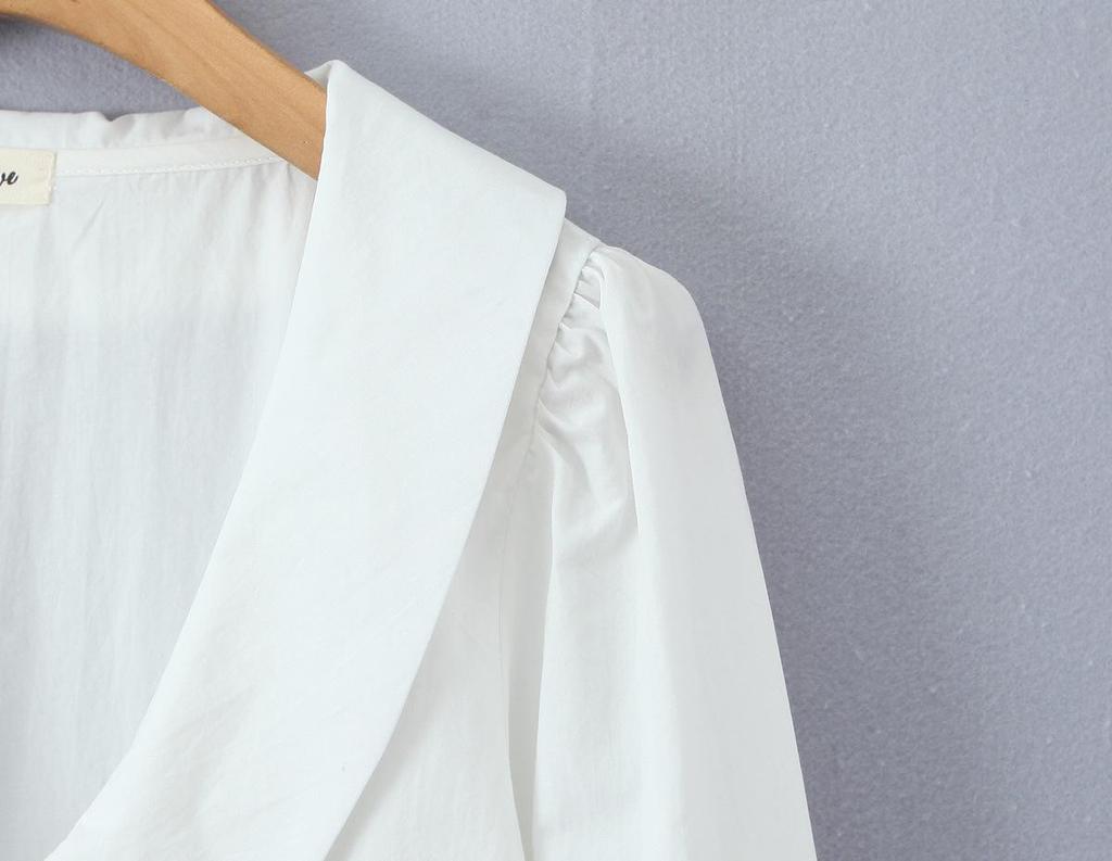 European Autumn Women's White Doll Collar Long Sleeve Slim Fit Shirt