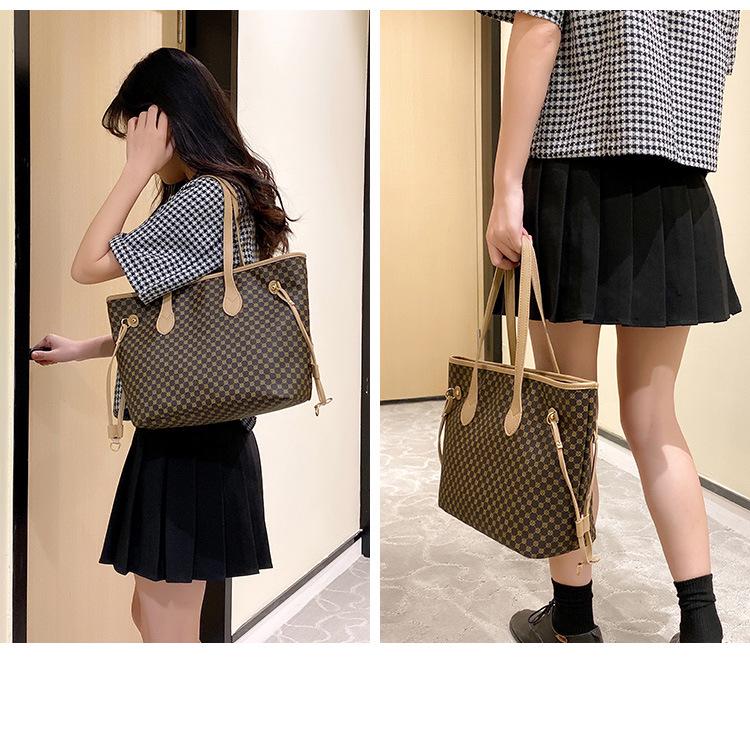 Trendy Women's Tote Bag: Fashionable & Versatile 2021 Handbag for Moms & Shoppers