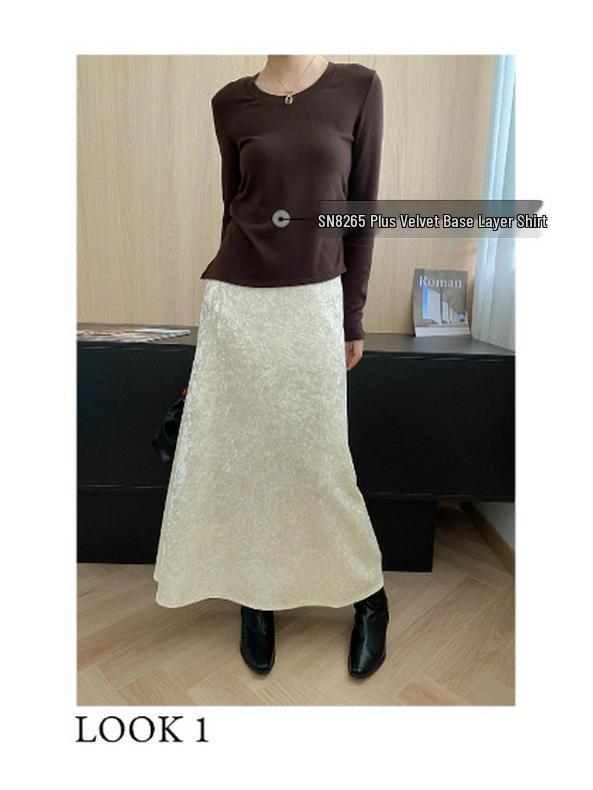 Sinan Retro High-Waist Luminous Velvet A-Line Skirt with Gold Snowflake Design