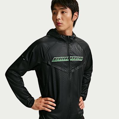 Nike Jackets Men s Black Hooded Non Detachable Moderate S