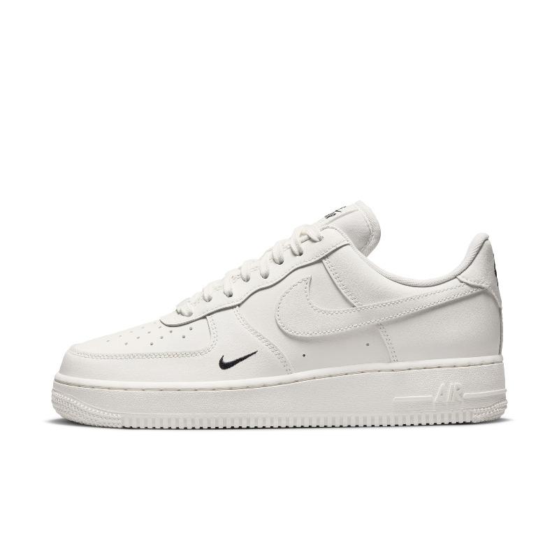NIKE AIR FORCE 1 Women s Flat Rubber Winter Board Sneakers NIKE AIR FORCE 1 HF1058 35.5