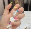 24Pz Unghie Finte Press On Mandorla Corta Rosa Nudo Lucide Con Bordo Argentato Copertura Completa Unghie Artificiali Per Uso Quotidiano