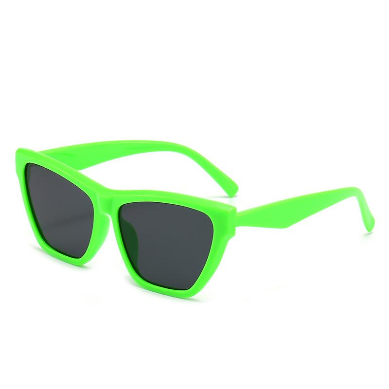 Vintage Cat Eye Square Sunglasses Y2K Girl Style Streetwear Essential Uv400 Protection Sunglasses 5604