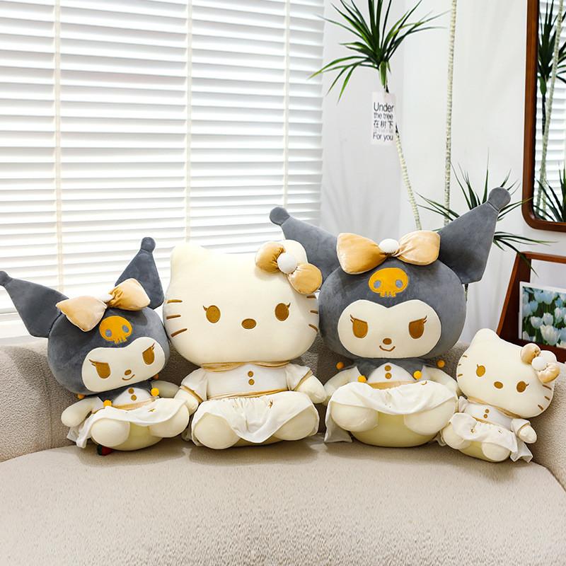 Plush Toy With Gold Finish For Collectors And Giftgiving