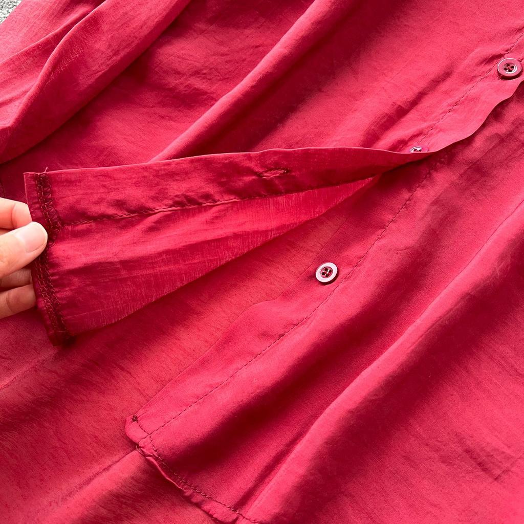 Temperamentsfullt todelt sett for kvinner, nisje lat yttertøy med tynn, løstsittende langermet solskjortejakke + selerkjole