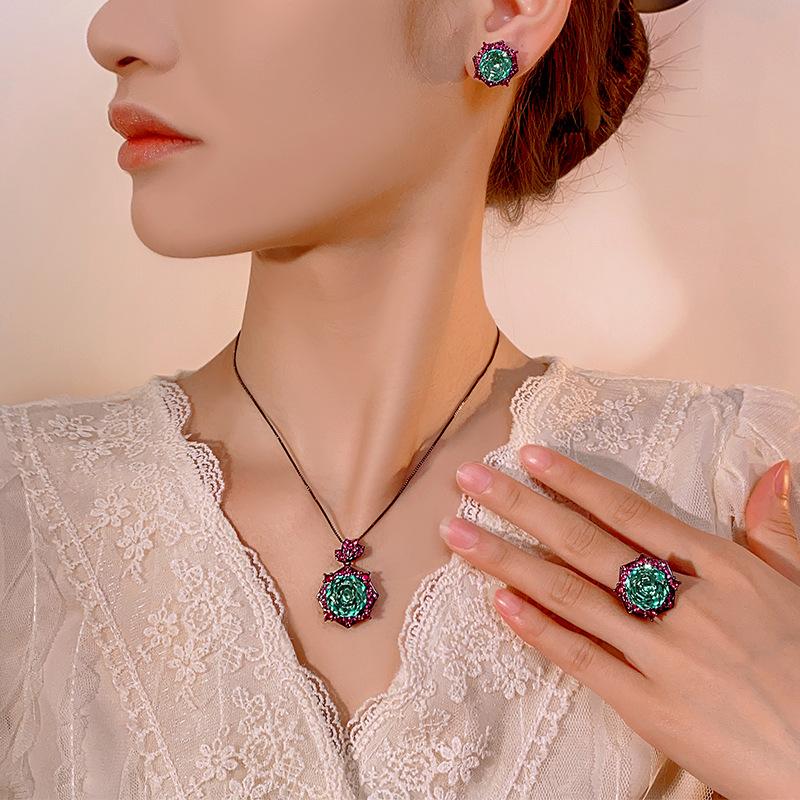 Jewelry Copper Bottom Gold-Plated Millennium Chepala Green Light Luxury Set Main Stone 14-10Mm