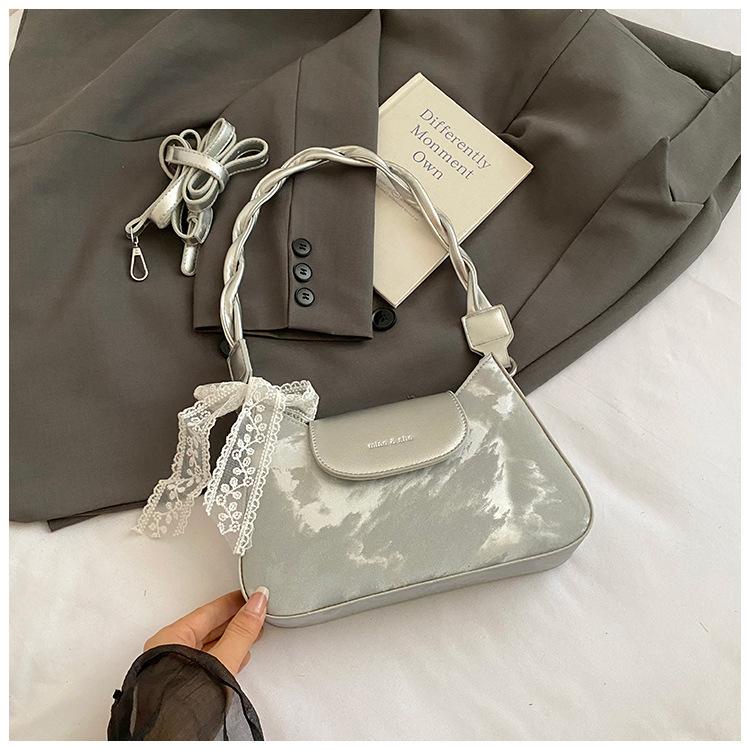 Summer Fashion Underarm Bag Women's New Trend Small Square Bag Niche High Value Chain Shoulder Bag