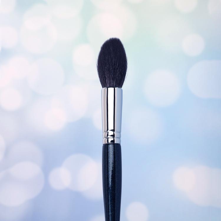 Cangzhou Little Waist Real Wool Makeup Brush Set - Professional Highlight, Eyeshadow, and Eyelash Comb