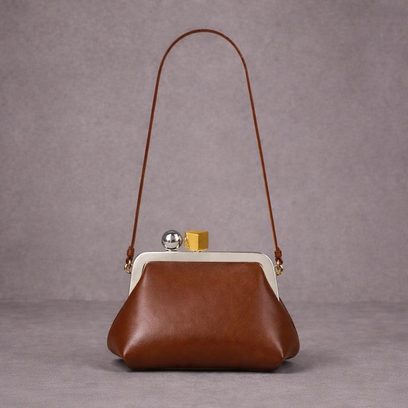 Light Luxury Retro Clip Handbag Party Dinner Bag Fashion Premium Metal Clip Buckle Change Bag Underarm Bag