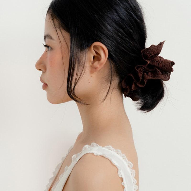 Geegee Floral Lace Hair Scrunchie - Brown