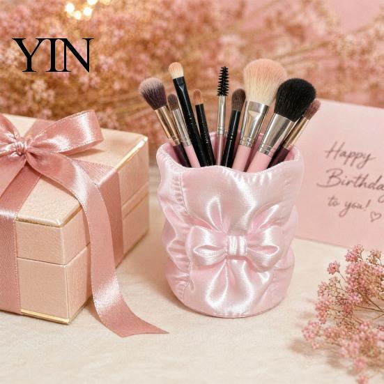 Makeup Brush Holder 3D Printed Bow Holder, Large Capacity Beauty Tool Eye Shadow Desk Organizer, Bowknot Pencil Storage Container Cup Concealer