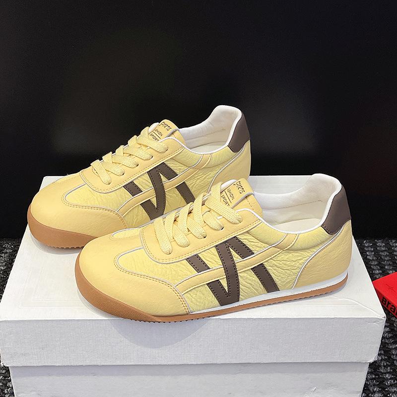 

Platform soled single shoes little white shoes women s 2025 new summer versatile casual breathable sports board shoes Forrest Gump shoes German tra 40