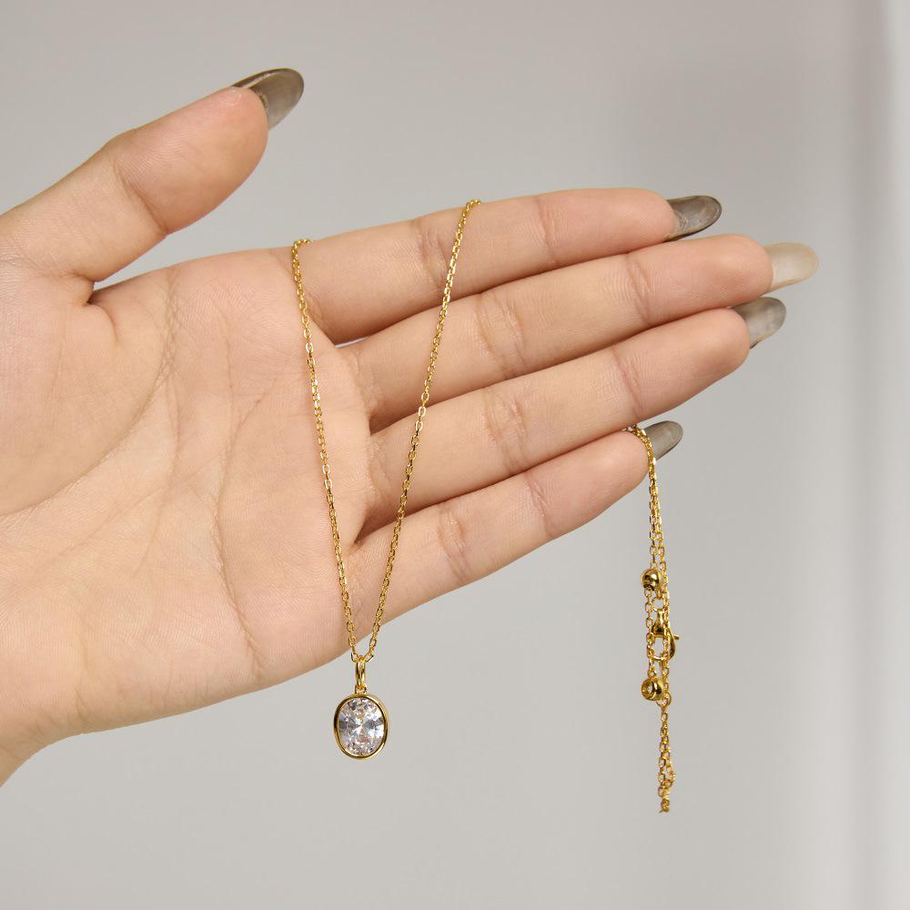 Exquisite Nordic S925 Sterling Silver Oval Pendant Necklace - Sparkly, Simple, Light Luxury Clavicle Chain for Women