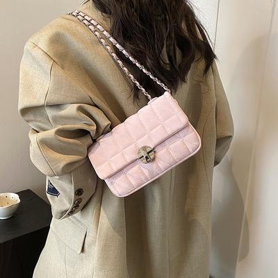 Čistě barevná prošívaná řetízková malá čtvercová kabelka univerzální crossbody kabelka přes rameno dámská kabelka