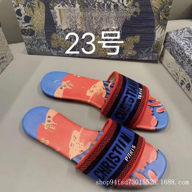 This Board Shoes Jacquard Embroidered Women's Slippers Classic Casual One-letter Flat Slippers