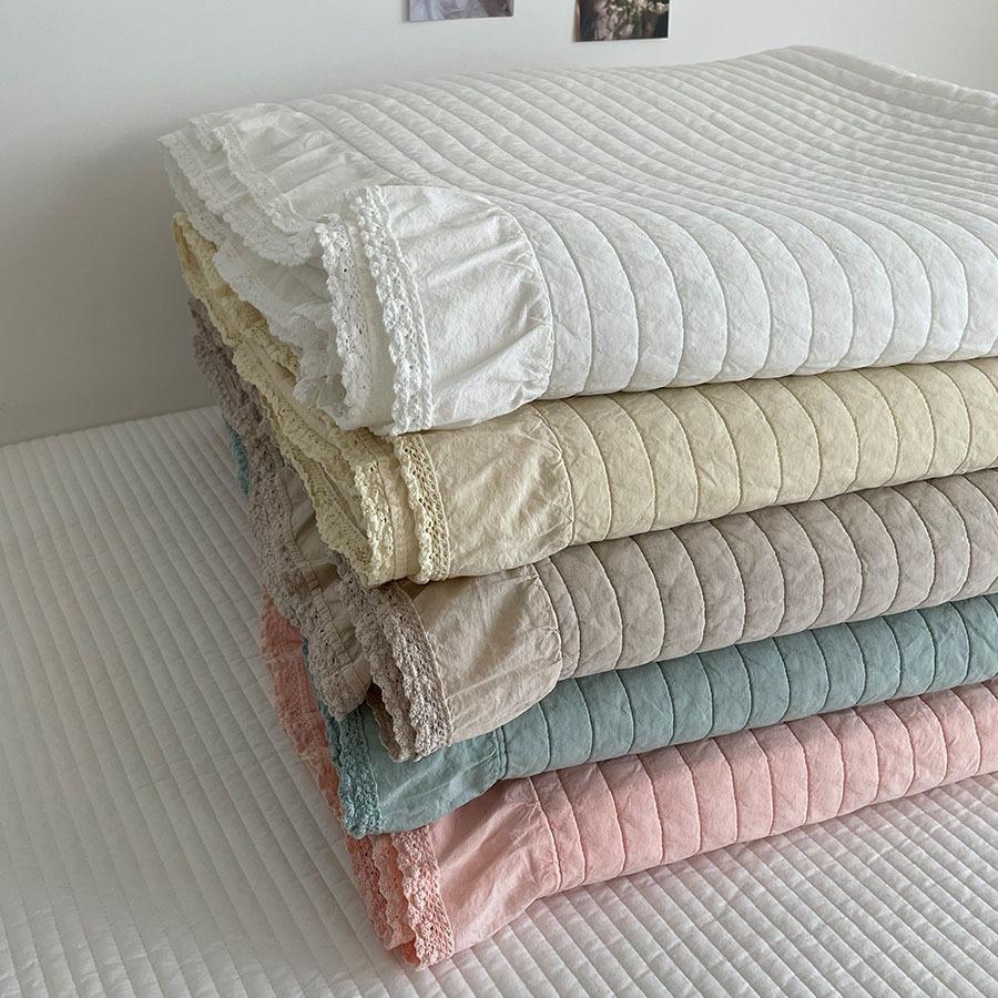 Sand Washed Cotton Quilted Bedspread Bedding Set 3pcs - Ruffle Design, Natural Plant Dyed Lightweight Summer Quilt for Home Deco