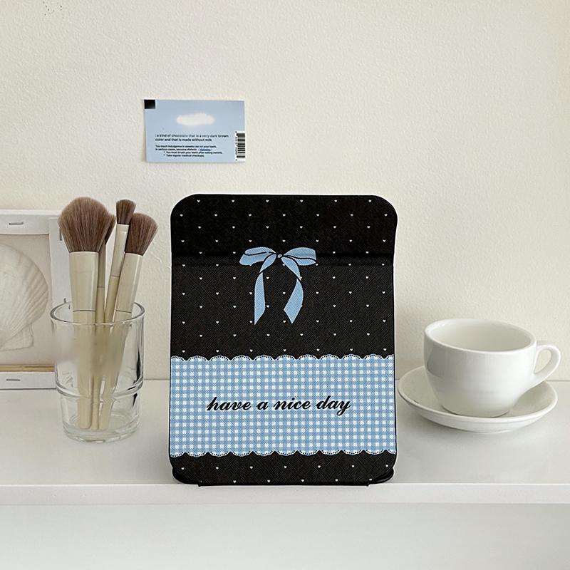 

Зеркало для макияжа настольное с бантом Простое Портативное Складное зеркало Студенческое Компактное Милое Карманное зеркало Дорожное зеркало Инструменты для красоты синий