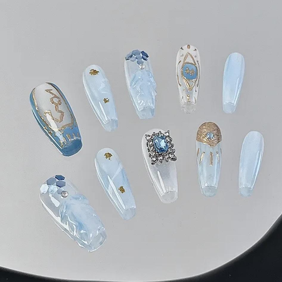 

2025 Pisces Blue Ombre Cat Eye Wearable Nail Patches