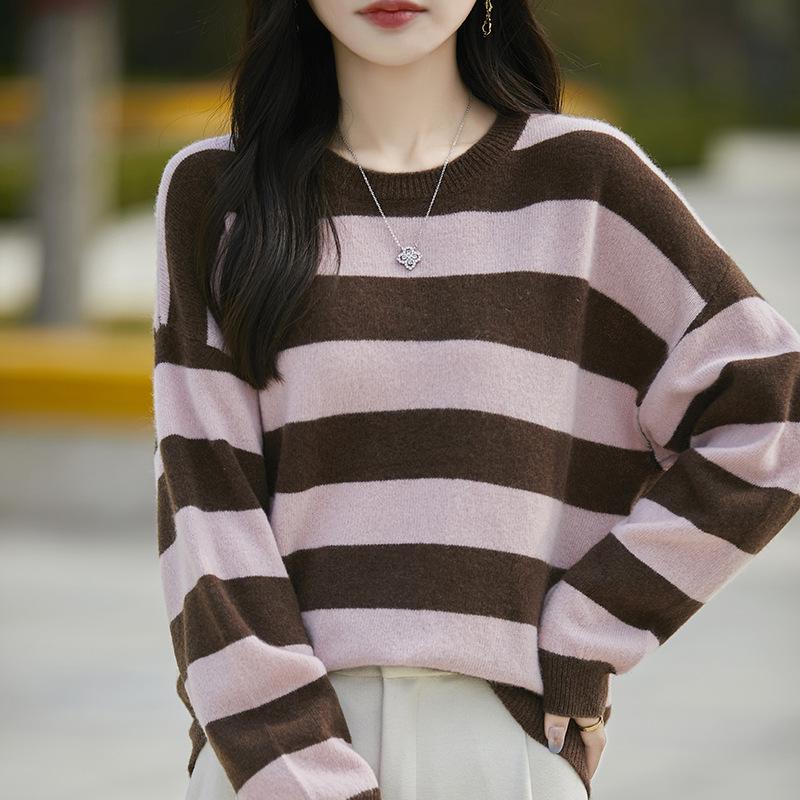 2026 Spring/Autumn Women's Round Neck Striped Wool Sweater - Loose, Casual, Versatile Knitwear