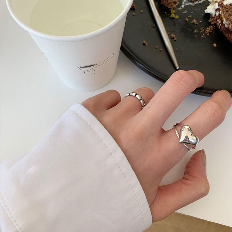 925 Eyecatching Pure Silver Artistic Heart Ring With Modern Design Folded