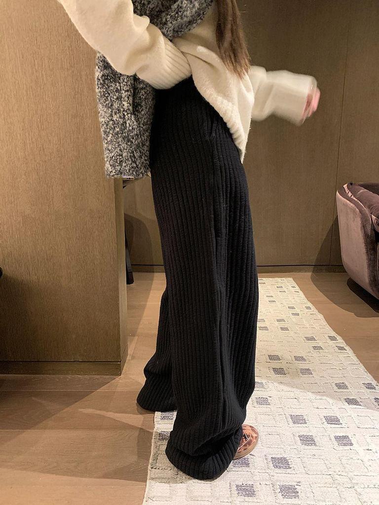 White Quilted Vertical Stripe Wide-Leg Drawstring Pants