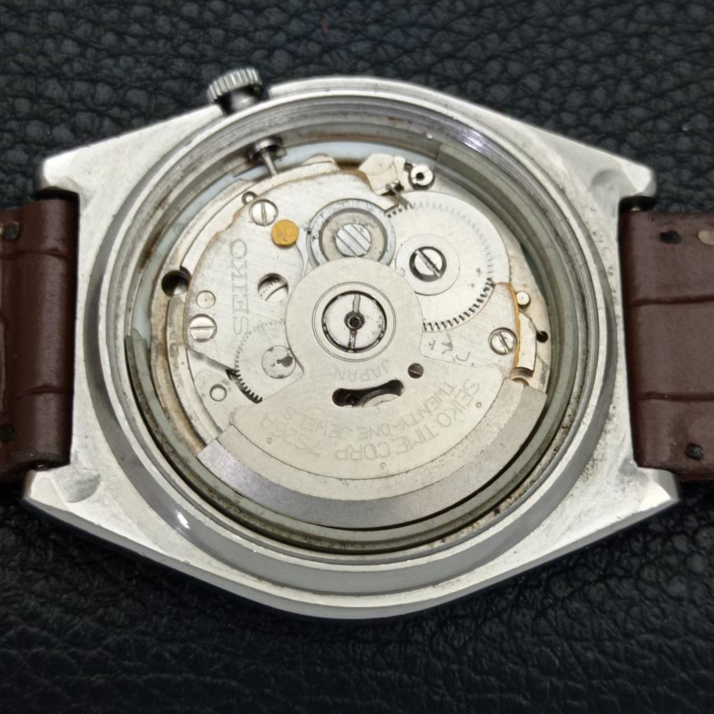 Seiko 5 AUTOMATIC JAPAN MENS 7009A VINTAGE MAROON COLOR DIAL WATCH A701277-5