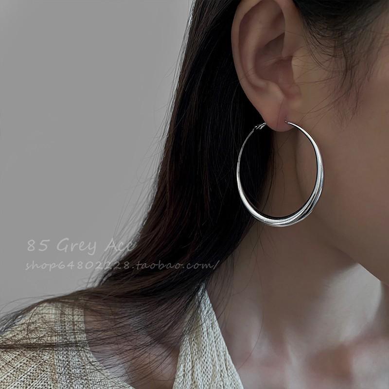Large Unique High-End Hoop Earrings for Women - 2025 Exaggerated Light Luxury Style