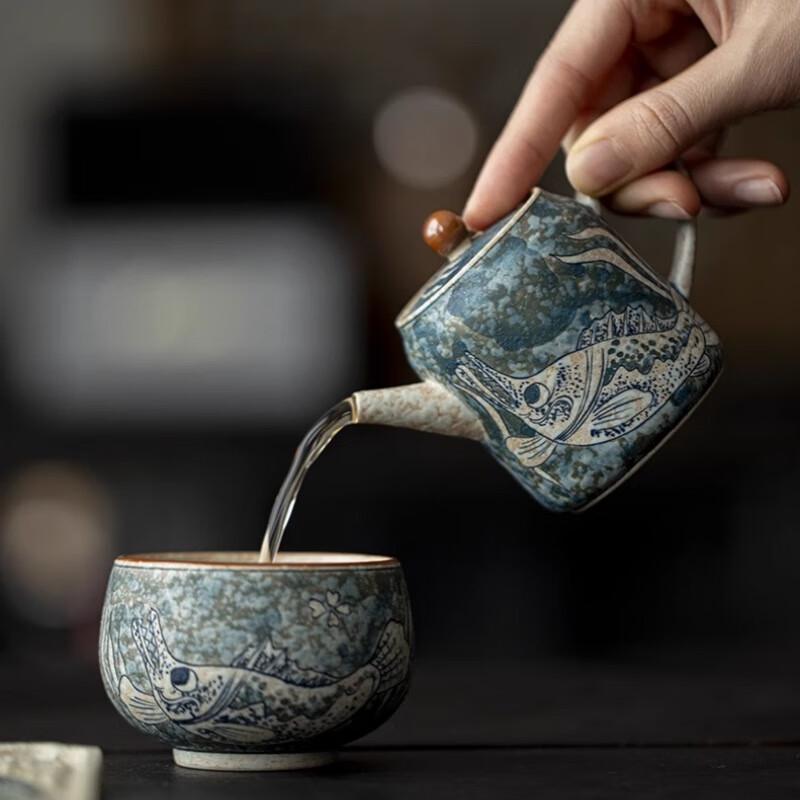 Fangyan Vintage Hand-Painted Blue and White Ceramic Teapot