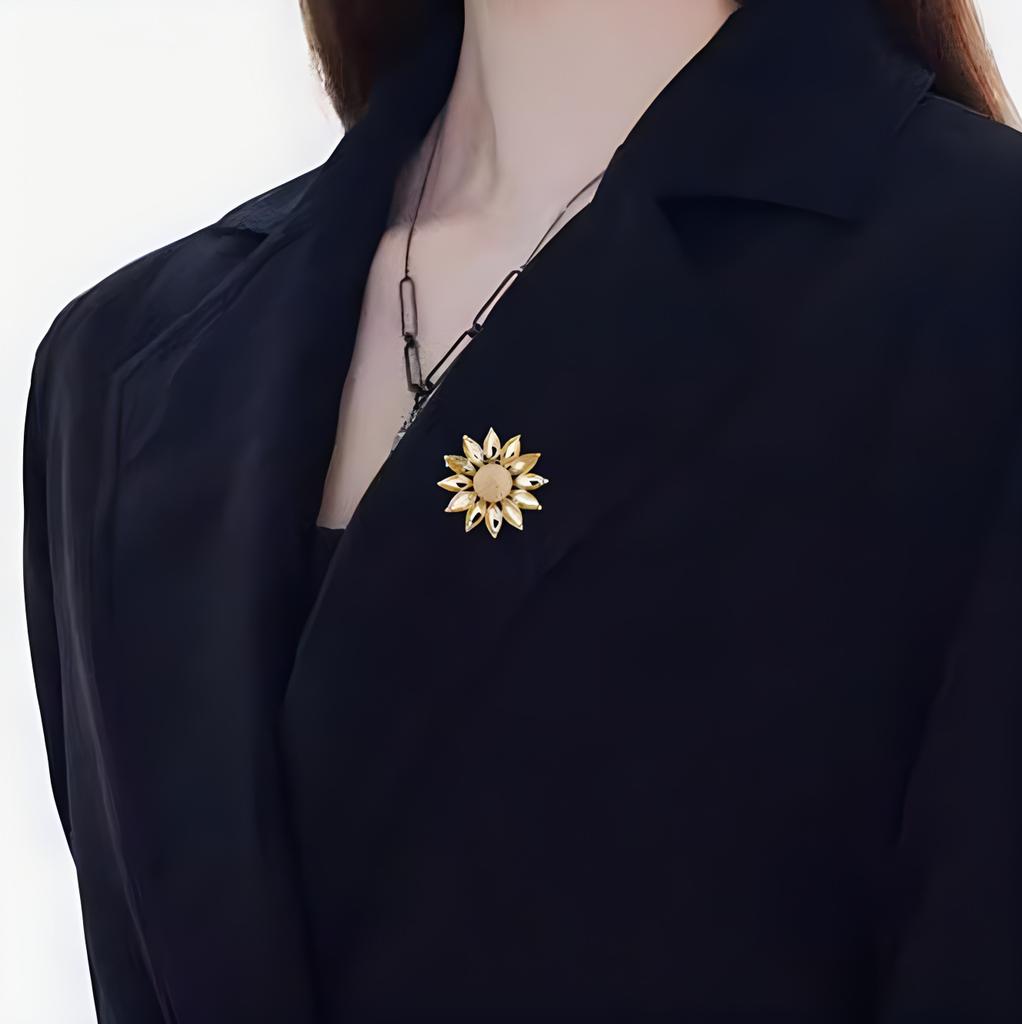 Light Luxury Crystal Sunflower Brooch, High-End Women'S Exquisite Sunflower Suit Pin, Fixed Clothes And Accessories, Corsage.