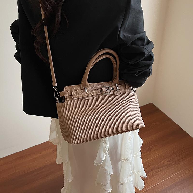 Handbag Women's New Fashionable Large-capacity Shoulder Messenger Bag Women