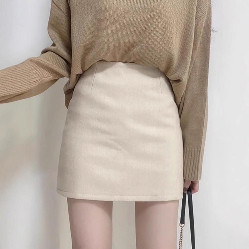 Women's High-Waist Black Woolen A-line Autumn/Winter Short Skirt, Slimming Hip Wrap Design 2026