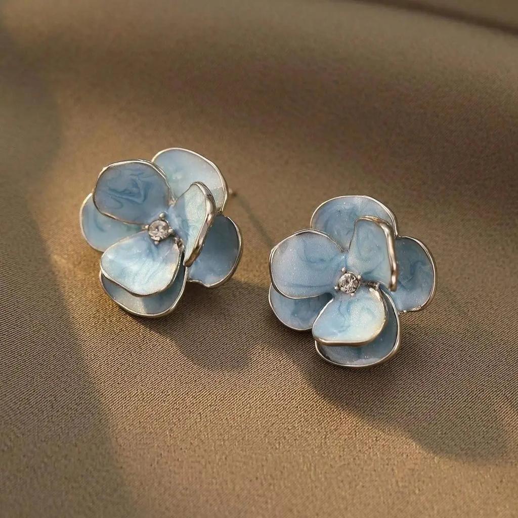 Elegant Red Heart Drop Earrings for Women Exaggerated Resin Large Love Round Ear Buckle Earrings Vintage Jewelry Accessories