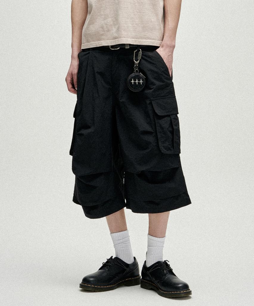 NOT4NERD Knee Tuck Parachute Cargo Bermuda Shorts - Black