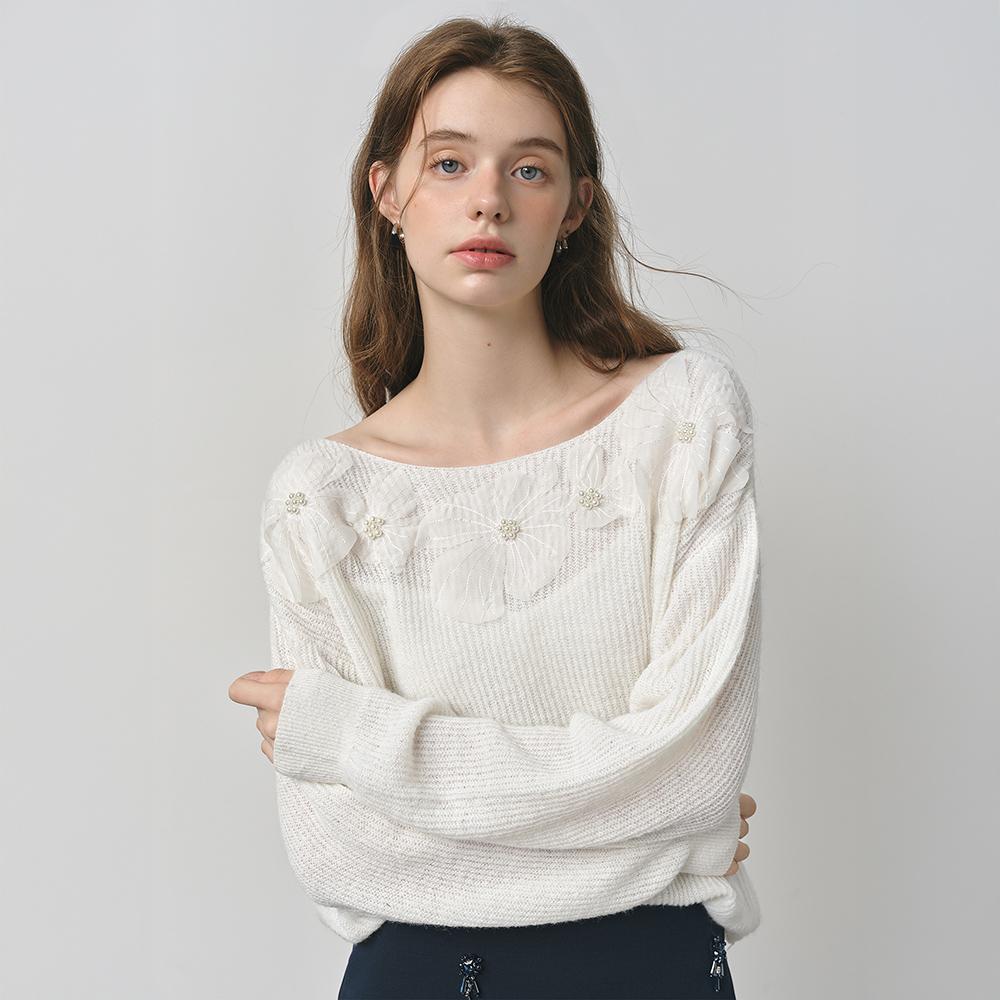 WEDNESDAY DELIGHT Wd_Pearl Flower Knit Top