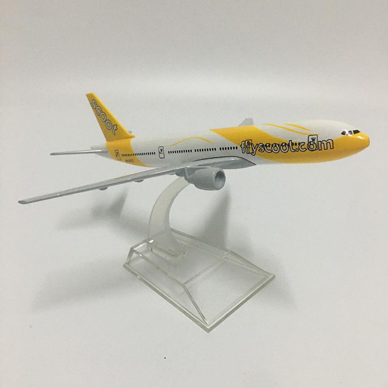 16cm Diecast Metal Singapore Scoot Flyscoot B777 Plane Airplane Aircraft Model Toy for Gift Display Collection