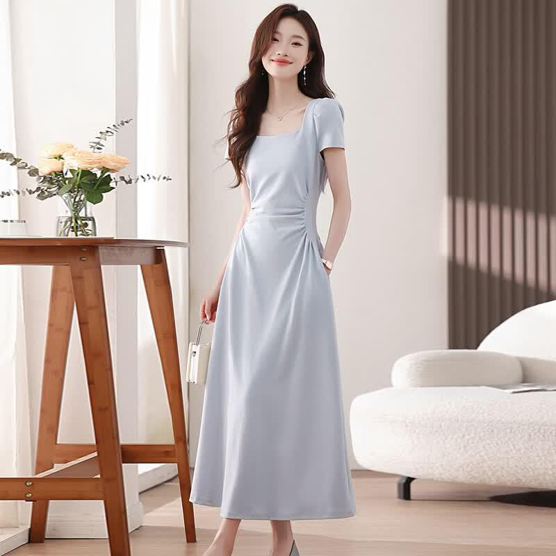 La Chapelle Classic A-Line Slimming Dress S