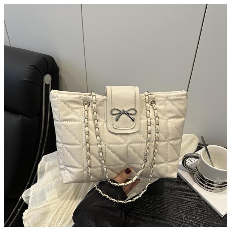 Soft rhombus chain large capacity new trendy fashion casual bow shoulder tote bag large