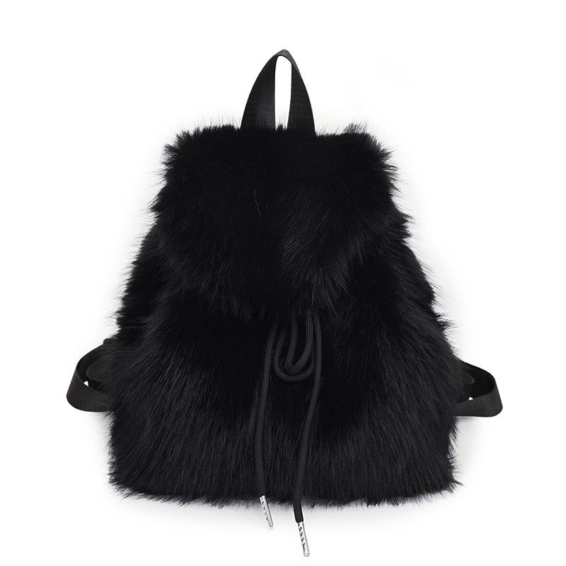 Cute Cartoon Plush Handbag: New 2020 Furry Shoulder Crossbody Bag for Autumn and Winter.