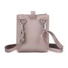 Bolso Cruzado Compacto de Nailon para Mujer – Diseño Ligero y Resistente al Agua con Placa Metálica con Logo y Múltiples Bolsillos, Ideal para el Uso Diario