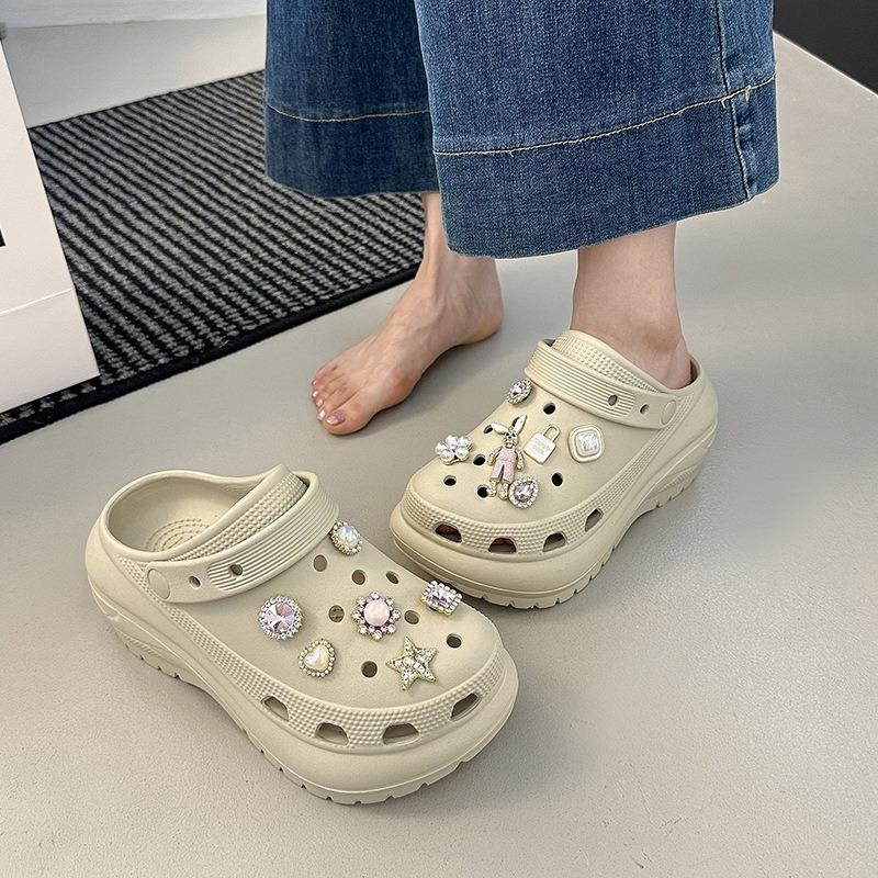 New cloud hole shoes women's summer thick-soled heightening non-slip soft-soled beach shoes women's cool slippers outside