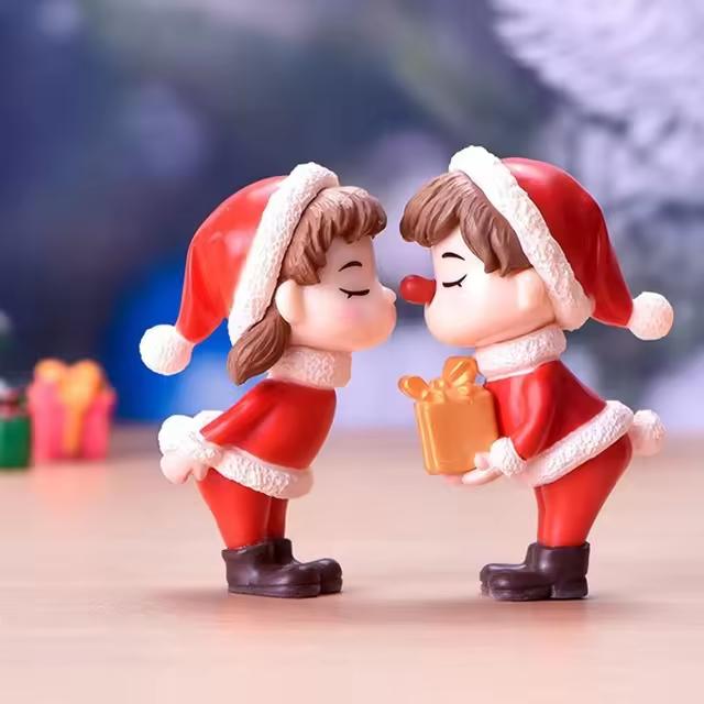 Mini Christmas Sweetheart Doll Couple Statue Doll Garden Decoration Ornament Garden Doll Landscape Home Furnishing Car Ornament