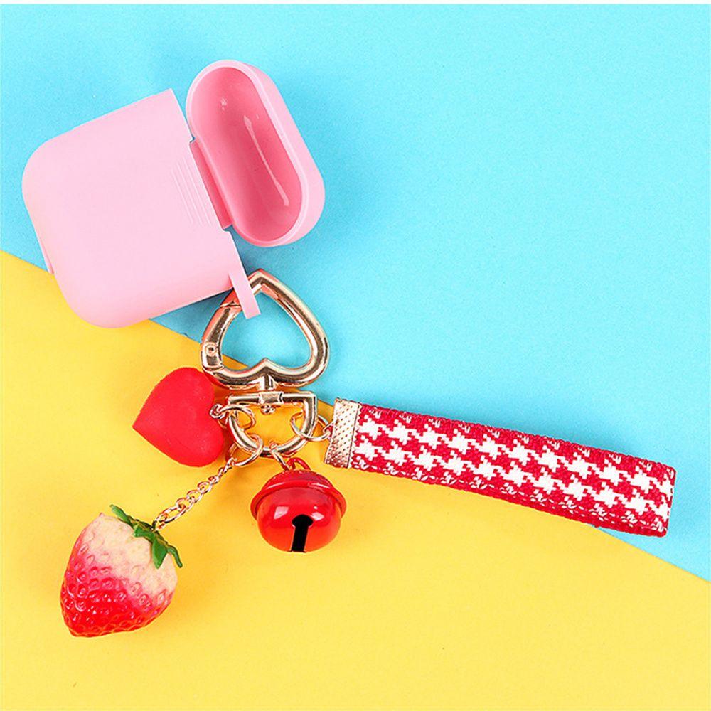 Key Holder Simulation Fruit Backpack Pendant Bell KeyRing Strawberry Keychain Jewelry Gift Keyrings