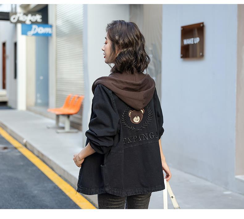 Damska kurtka dżinsowa z kapturem w koreańskim stylu, luźny krój, haftowany miś, blok kolorów