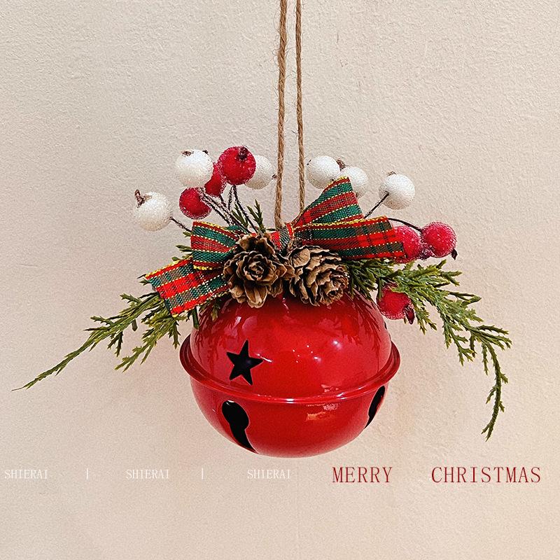 Imitation Noble Mini Christmas Wreath Car Ornament: Festive Window Display Pendant