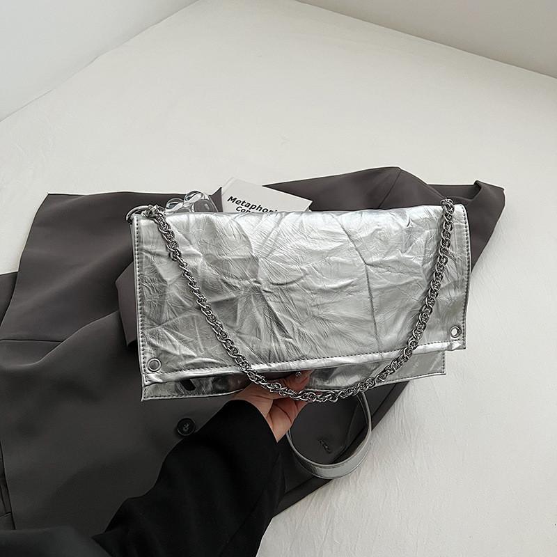 

Classy Square Bag For Women Chic Commuter Crossbody Bag With Fashionable Flair срібний